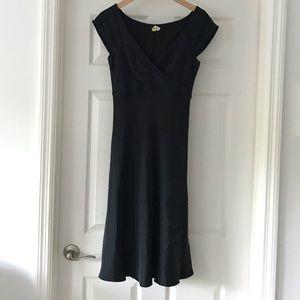 J Crew 100% Silk Little Black Dress Size 2